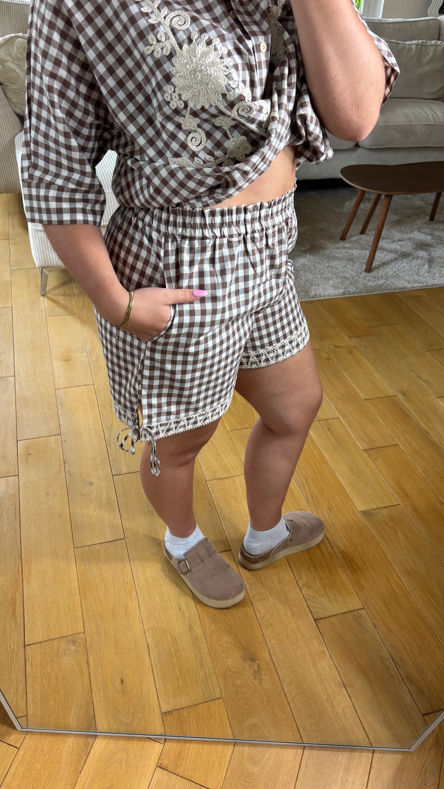 Short vichy